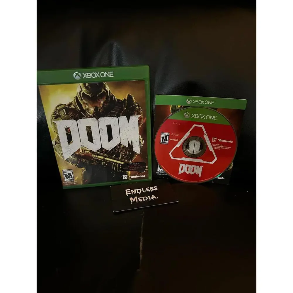 Doom Microsoft Xbox One CIB Video Game